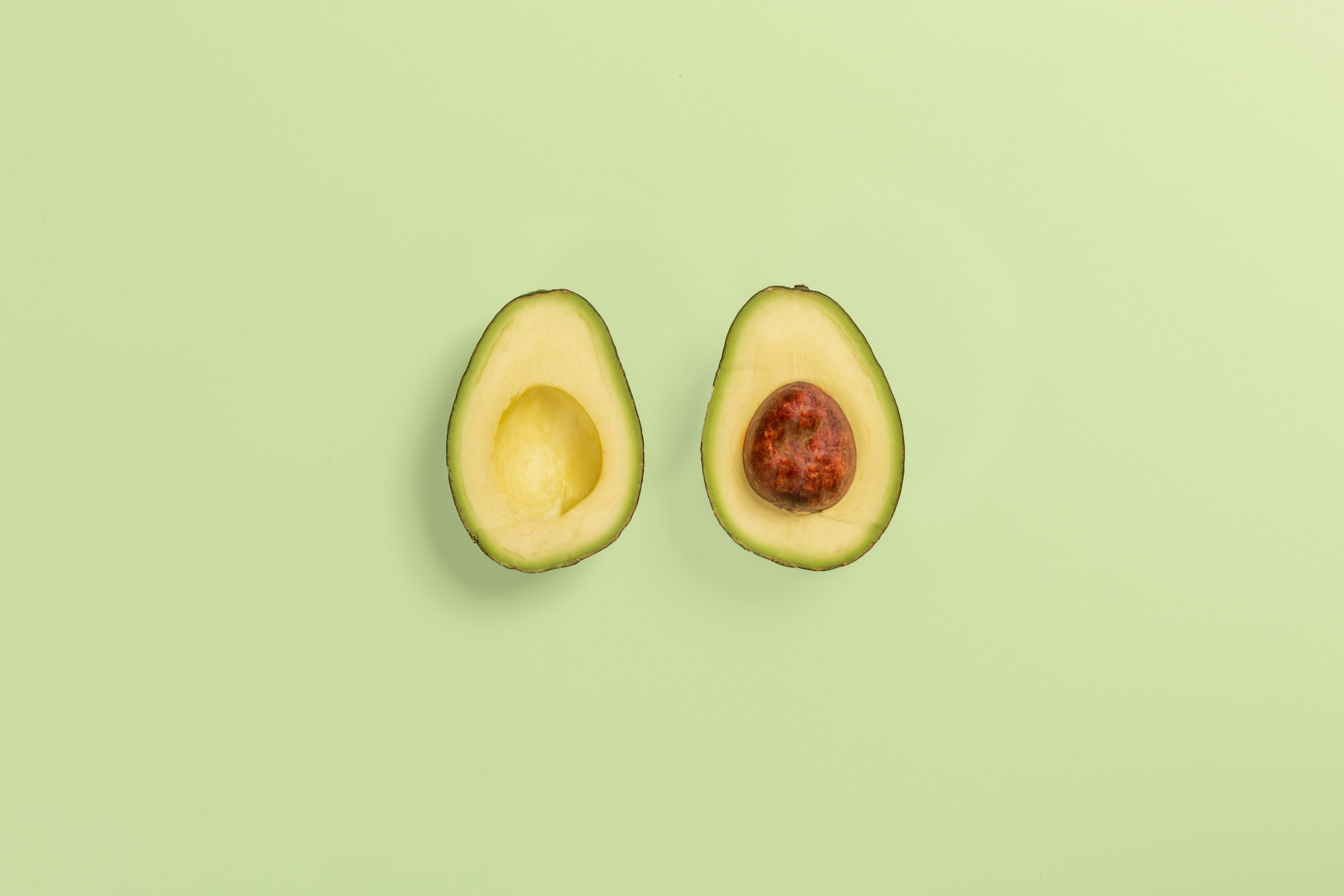 Aufgeschnittene Avocado von innen